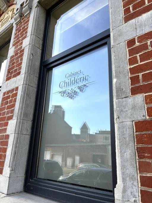 Ferienwohnung Au Cabinet Childeric Tournai Exterior foto