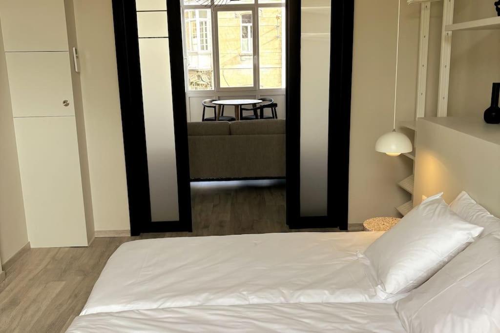 Ferienwohnung Au Cabinet Childeric Tournai Exterior foto